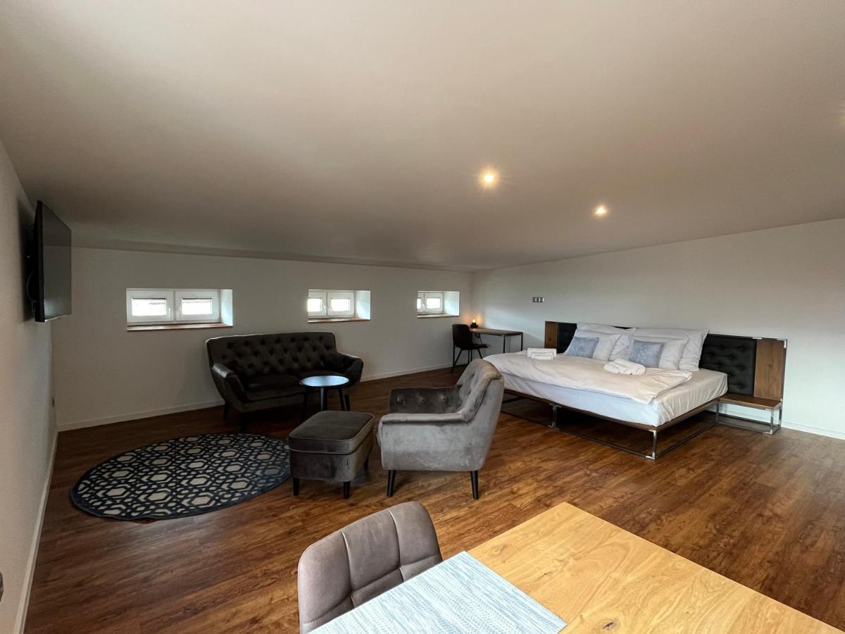 Aparthotel Male Namesti,